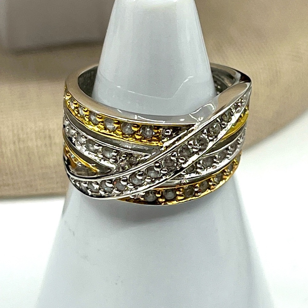 Stunning 925 Sterling Silver Two-Tone Crossover Ring – Size 5.5